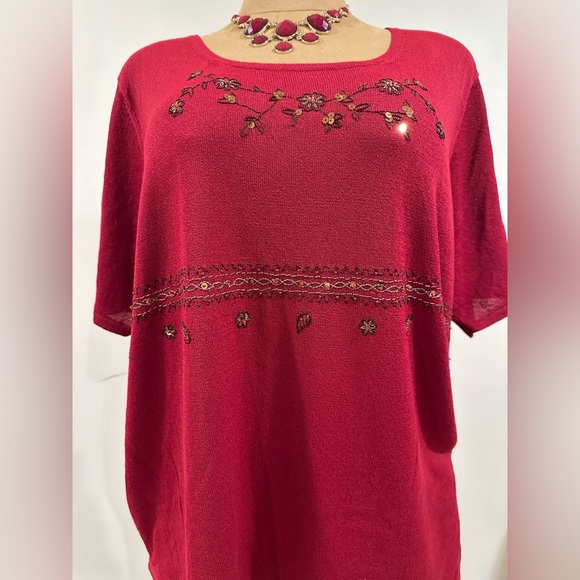 Avenue Red Flower Thread & Sequence Blouse Short Slevees Light Material Sz 3X. - Picture 4 of 12